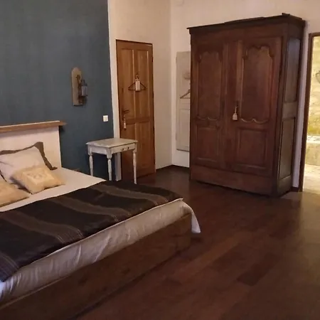 Bed & Breakfast Napoleon 3*